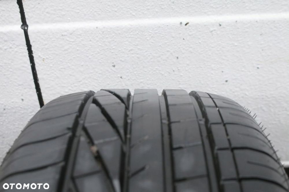 Opona Goodyear Exelence 215/60 16 - 5