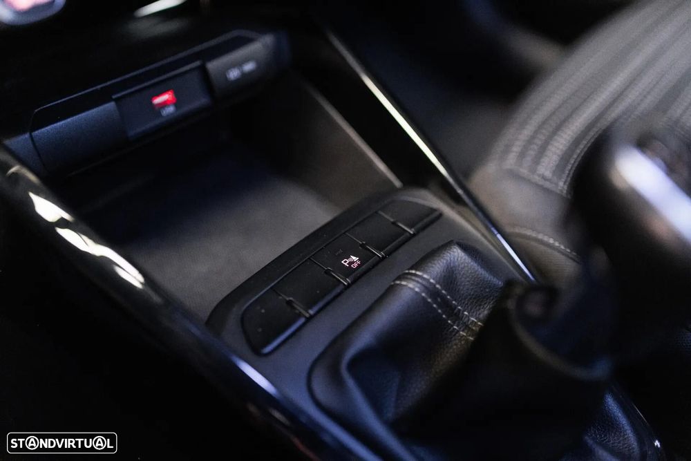 Kia Stonic 1.0 T-GDi Tech - 27