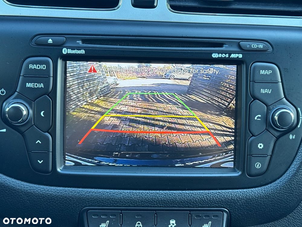 Kia Ceed 1.4 CVVT SW Fifa World Cup Edition - 31