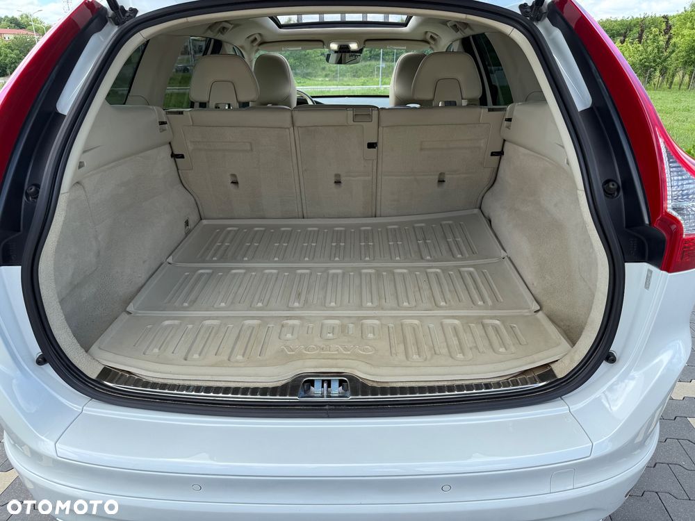 Volvo XC 60 T6 AWD Momentum - 10