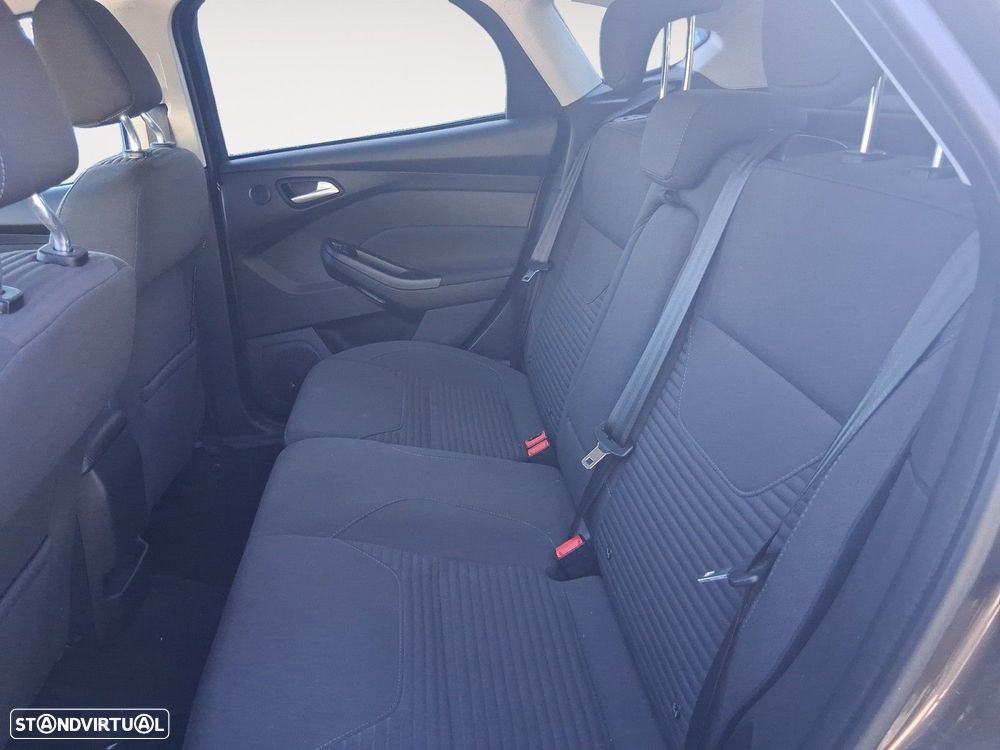 Ford Focus 1.0 EcoBoost Titanium - 13