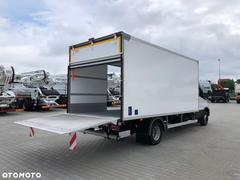 Iveco DAILY 70C18H izoterma winda 750 kg - 11
