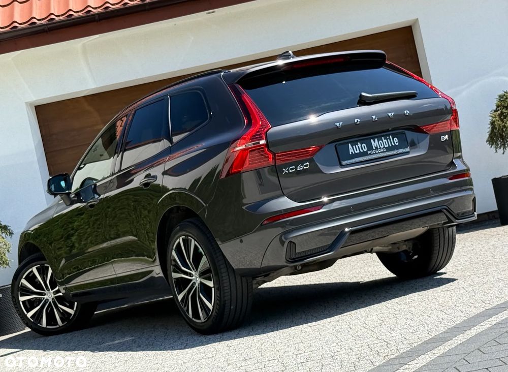 Volvo XC 60 B4 D Plus Dark - 7