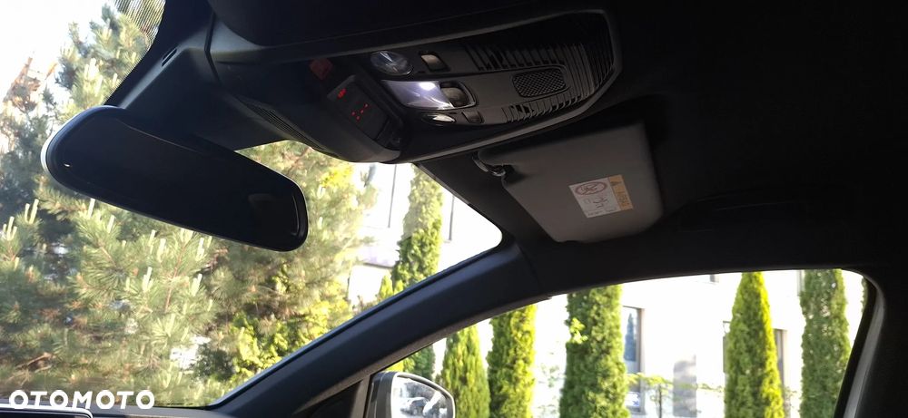 Peugeot 3008 2.0 BlueHDi GT S&S EAT8 - 32