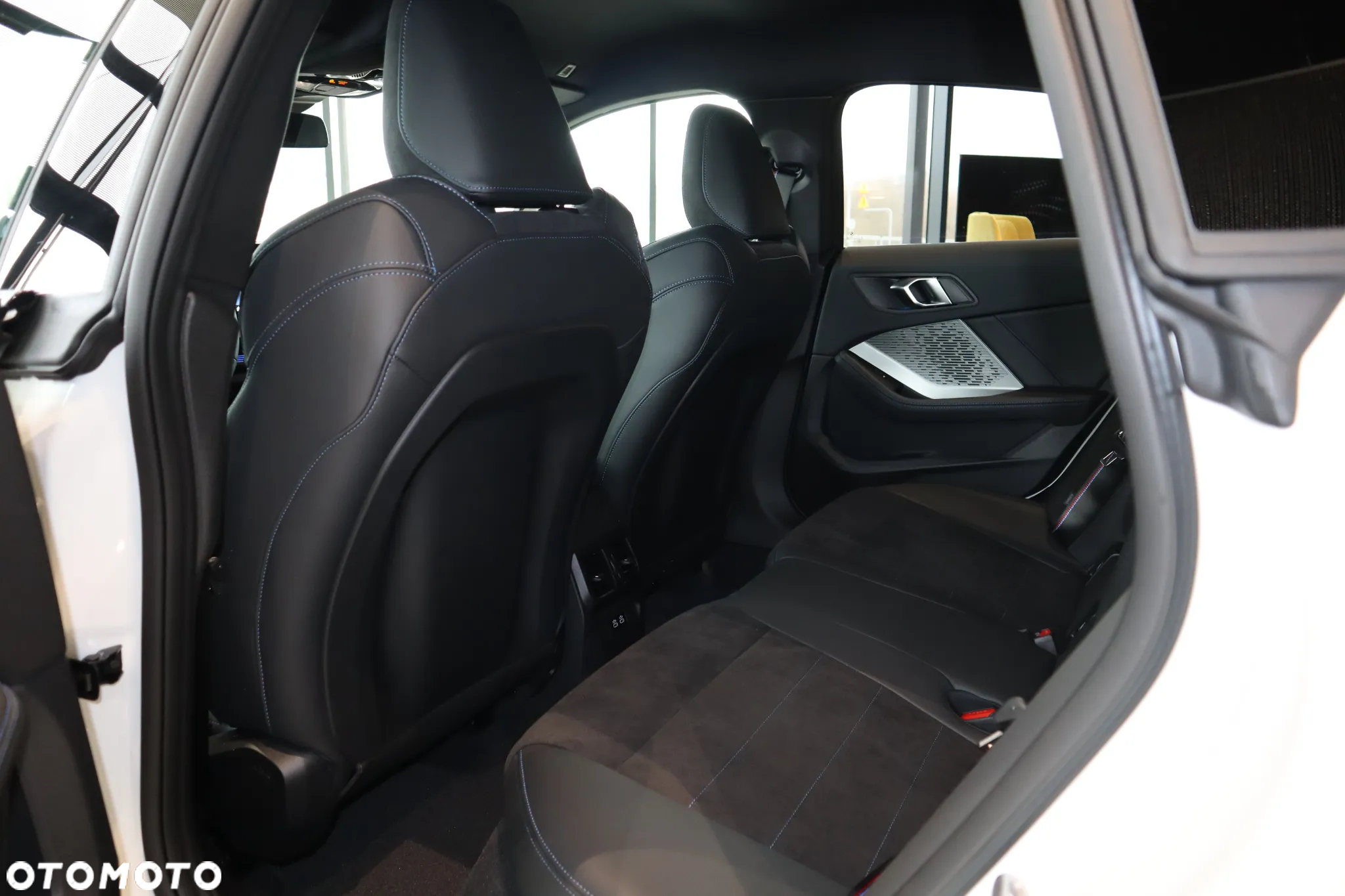 BMW Seria 2 220 mHEV - 17