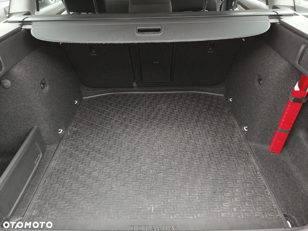 Skoda Octavia 2.0 TDI SCR Ambition - 17