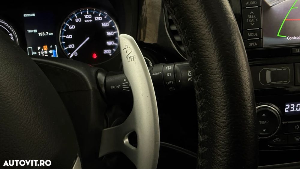 Mitsubishi Outlander 2.0 4WD Plug-In Hybrid - 25