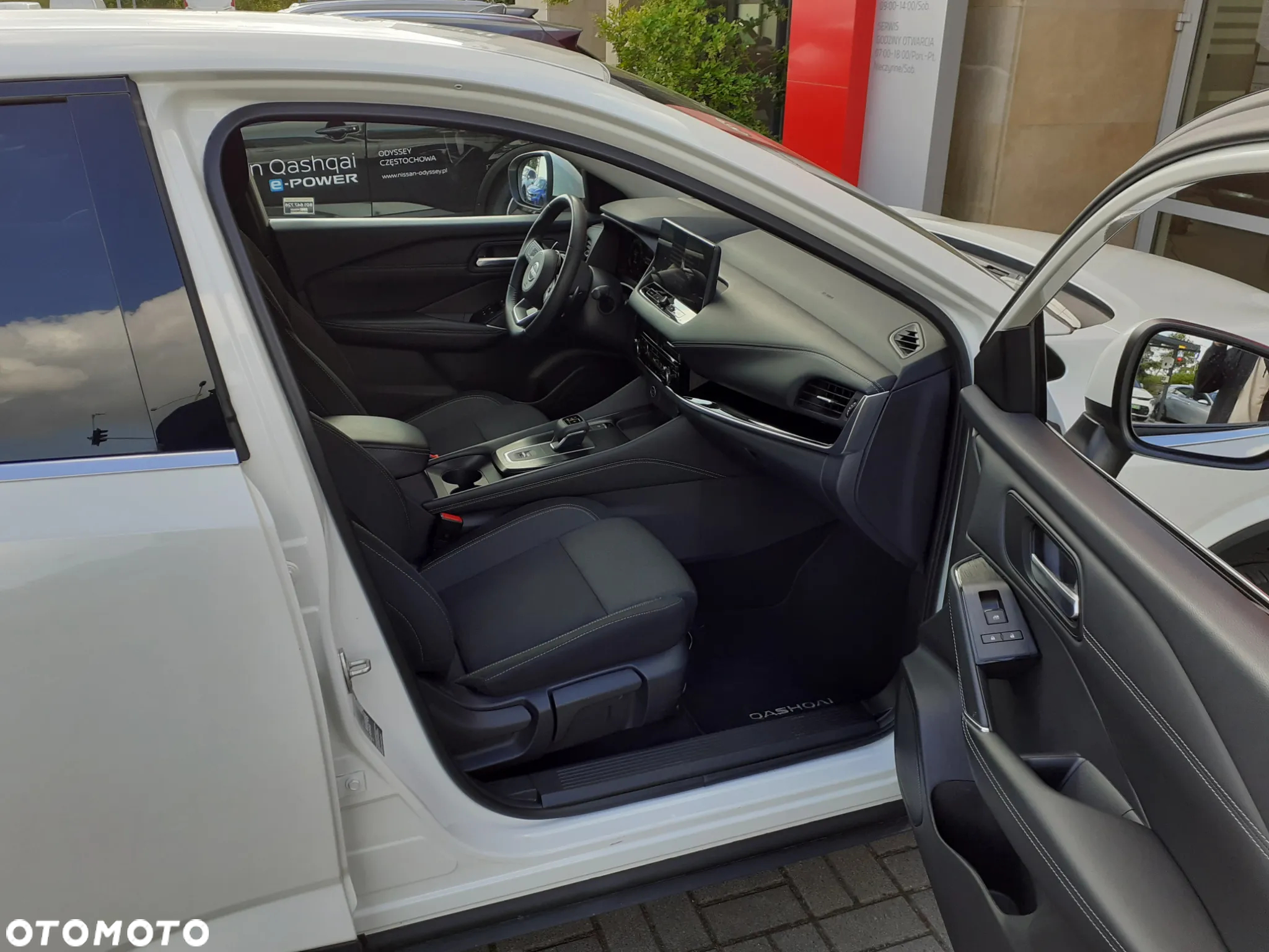 Nissan Qashqai 1.3 DIG-T N-Connecta DCT - 18