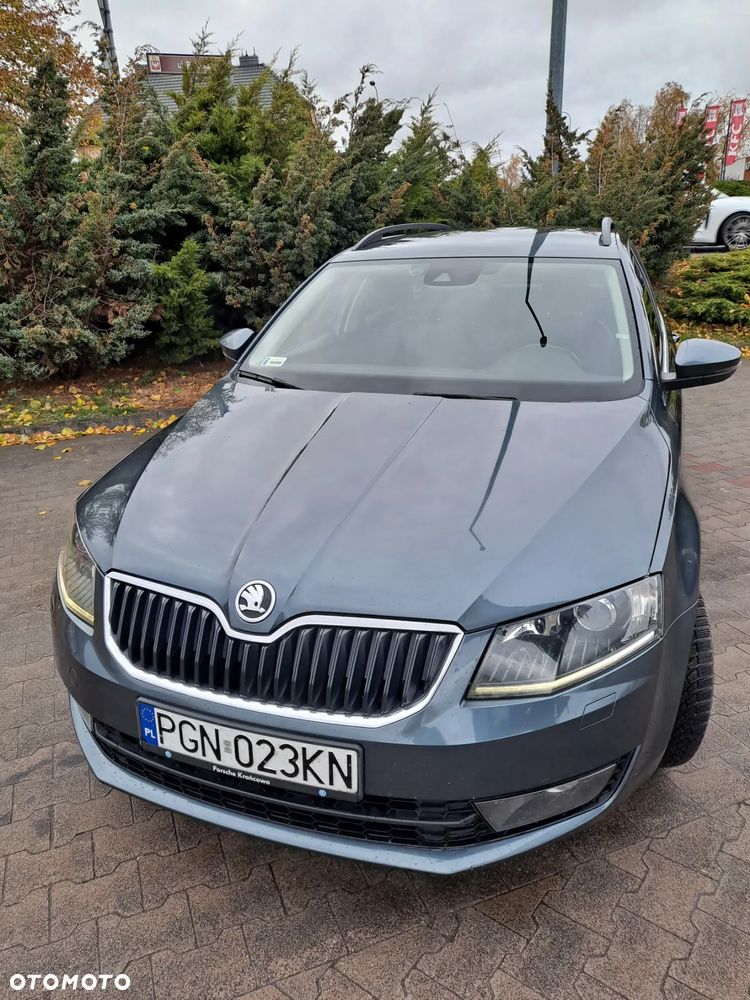 Skoda Octavia 2.0 TDI Edition DSG - 5