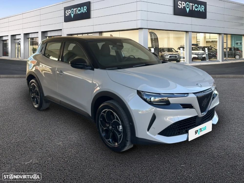 Alfa Romeo Junior 1.2 eDCT6 - 3
