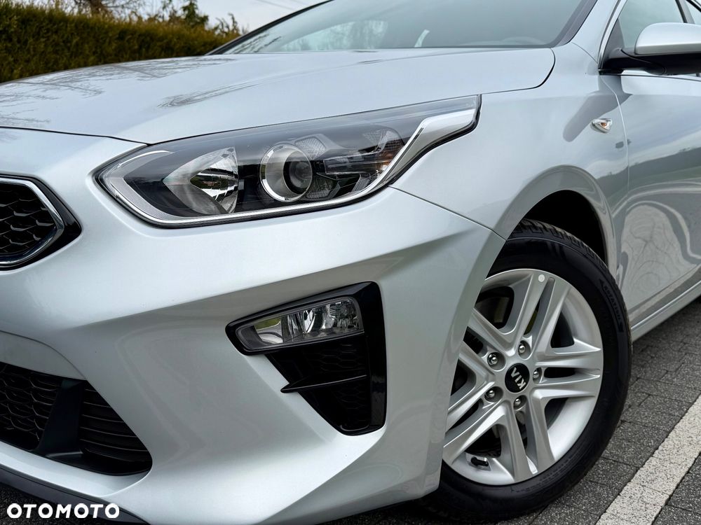 Kia Ceed 1.6 CRDi SCR M - 3