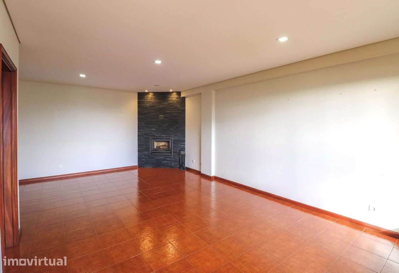 Apartamento T3 com suíte, em Sanguedo - Grande imagem: 3/26