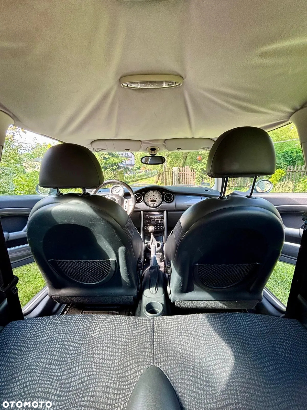 MINI Cooper Standard - 10