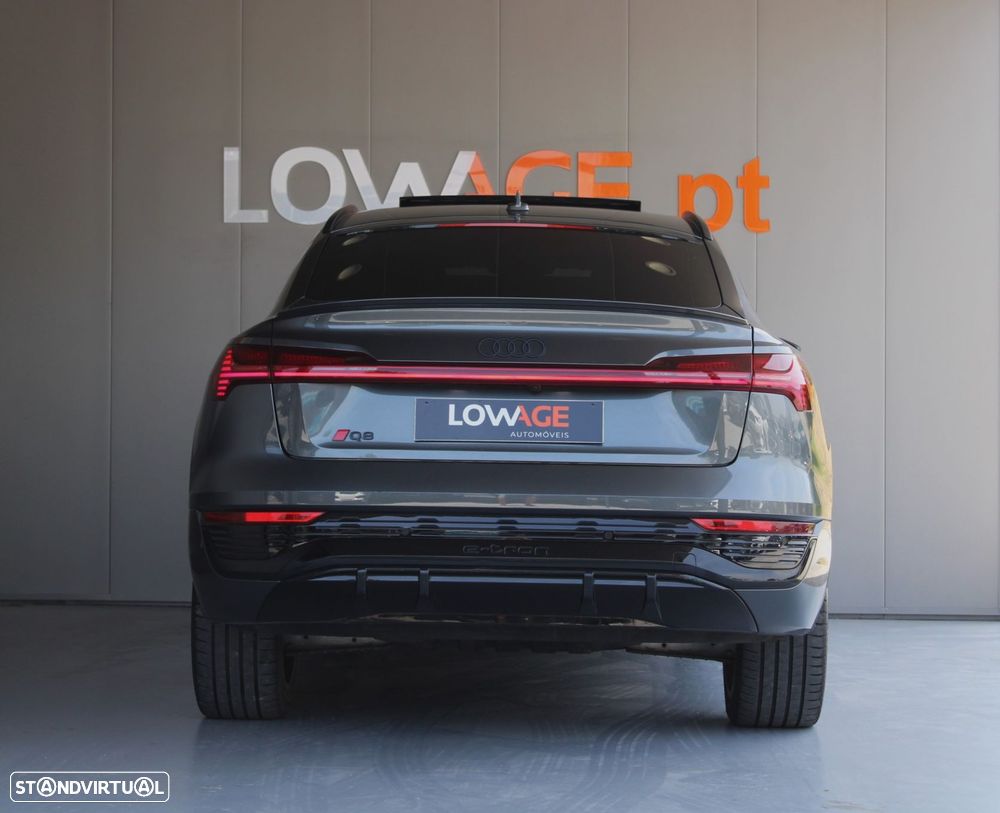 Audi Q8 e-Tron 50 quattro S line - 29