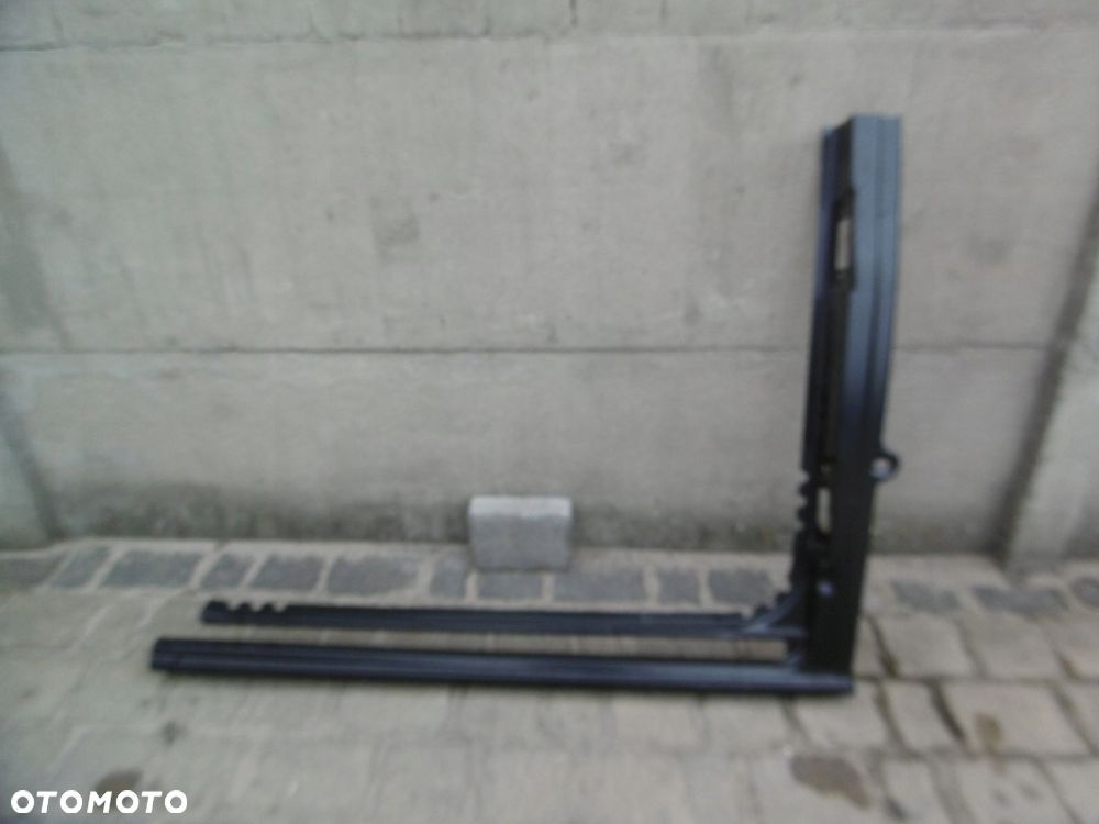 VW T5 LIFT, T6 7E0 - słupek prawy ORYGINAŁ NOWY - 1