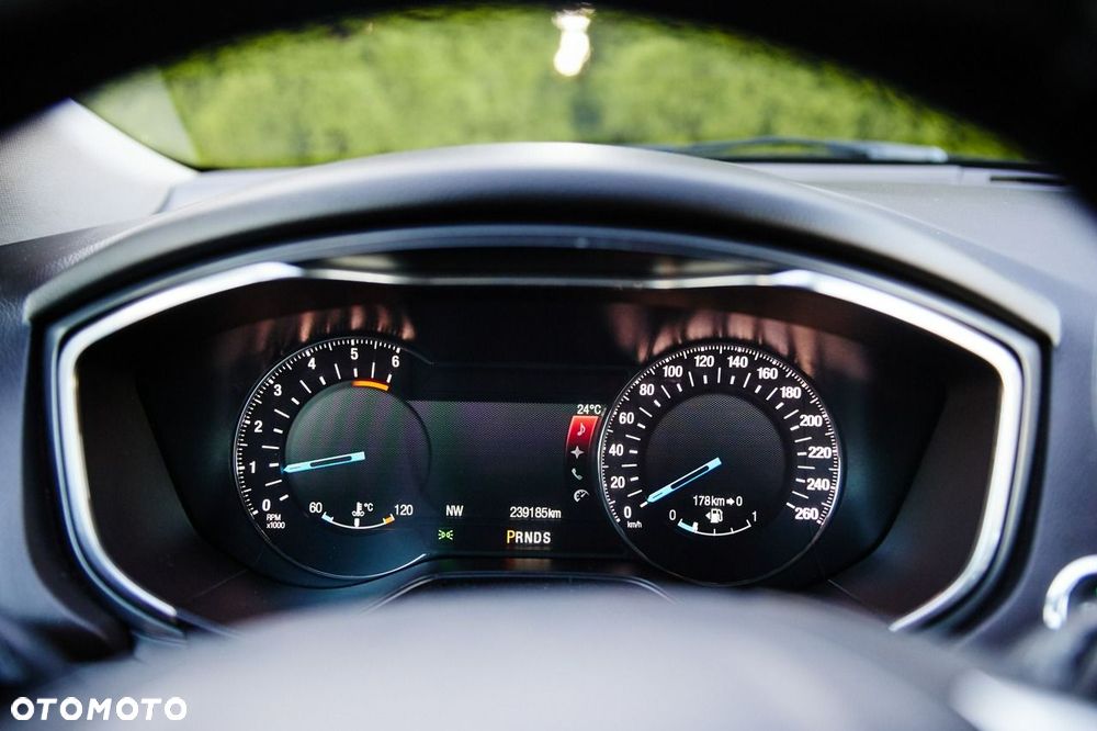 Ford Mondeo 2.0 EcoBlue Titanium - 27
