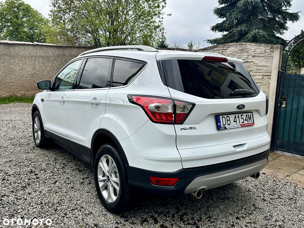Ford Kuga 2.0 TDCi 4x2 Titanium - 4