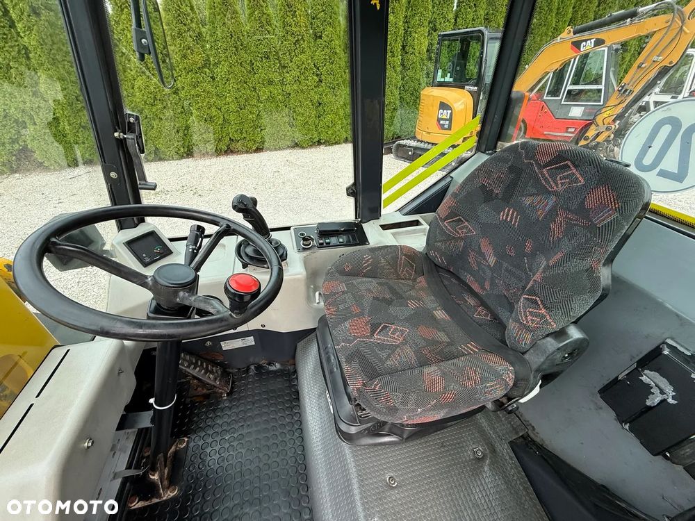 Kramer 318 / Z NIEMIEC / ORYGINAŁ / BARDZO ZWINNA - DWIE OSIE SKRĘTNE / SILNA / 418 320 420 520 312 - 30