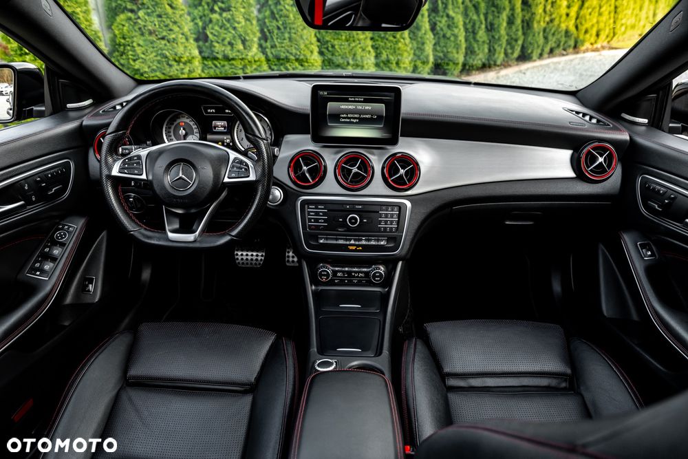 Mercedes-Benz CLA 250 4Matic 7G-DCT Sport - 28