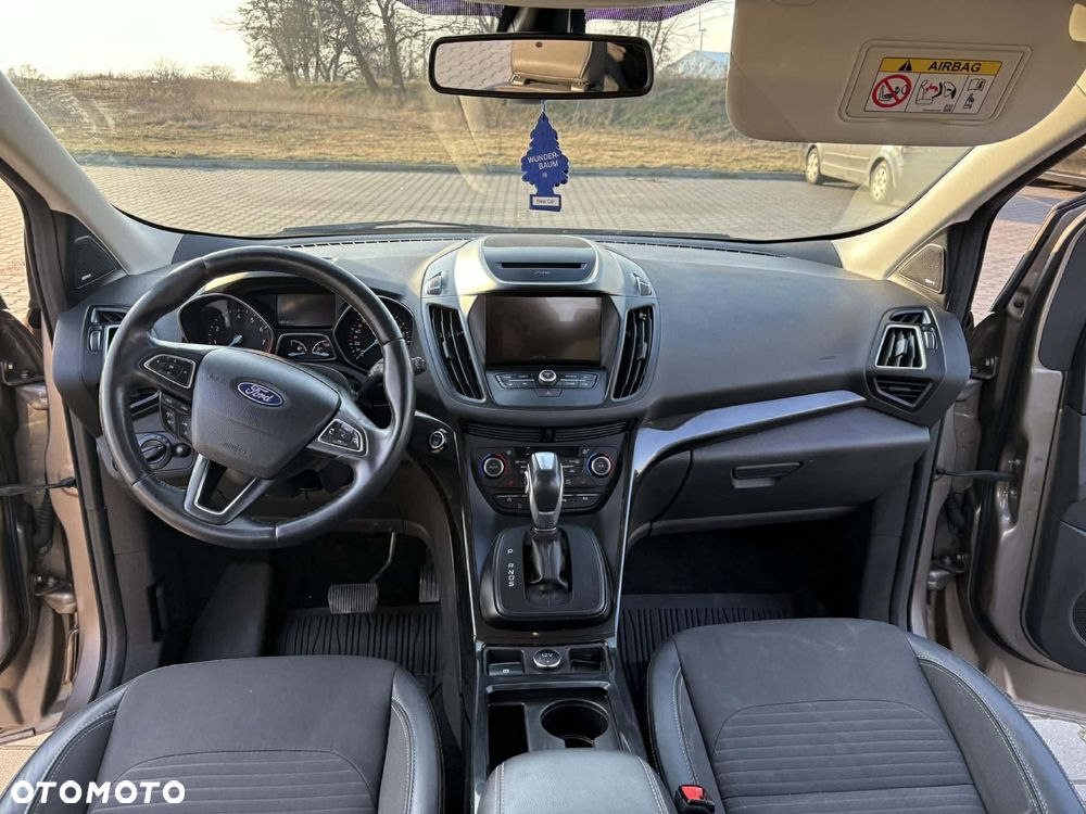 Ford Kuga - 5
