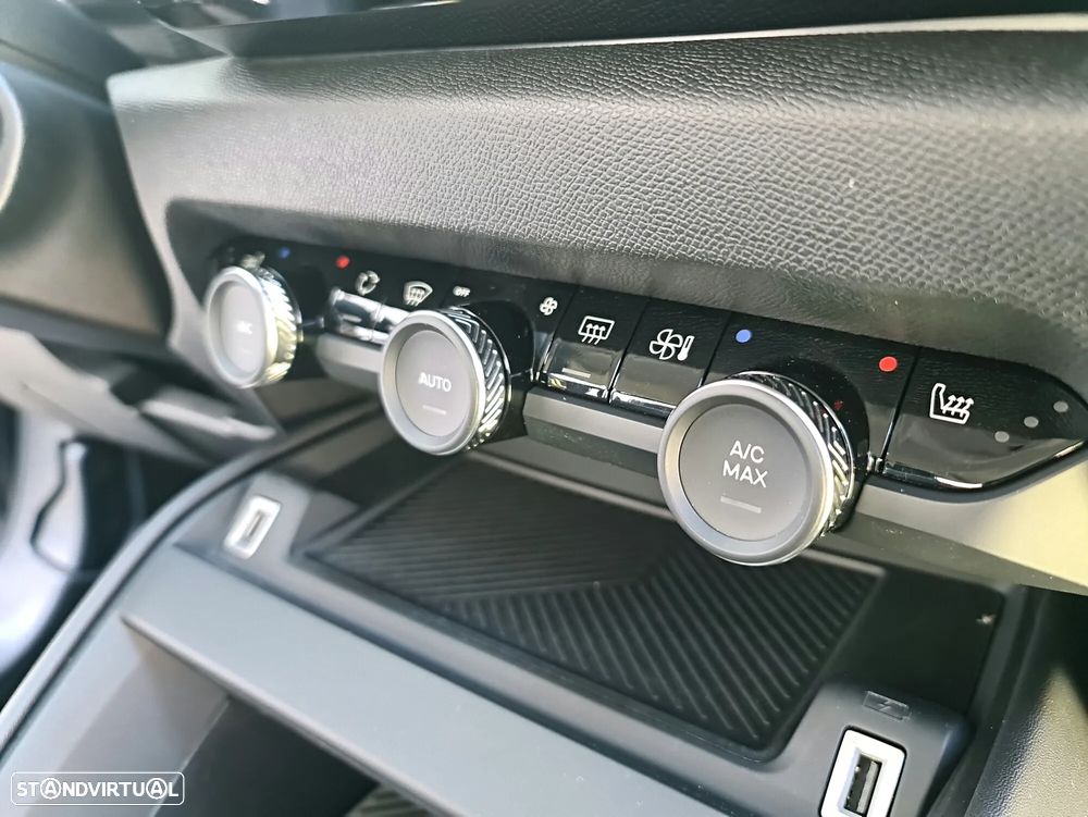 Citroën e-C4 C-Series - 13