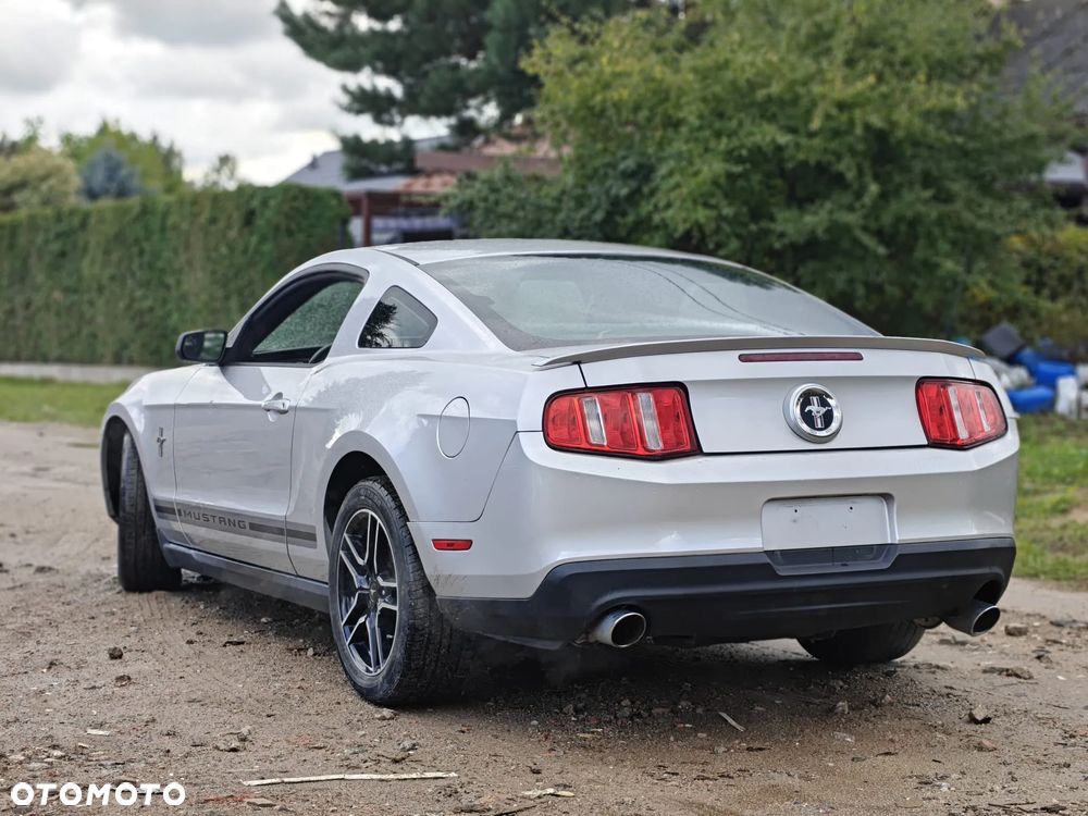Ford Mustang 3.7 V6 Premium - 3