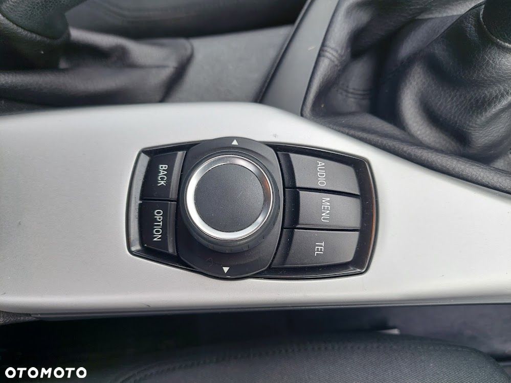 BMW Seria 1 118i Advantage - 11