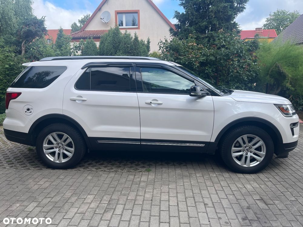 Ford Explorer - 4