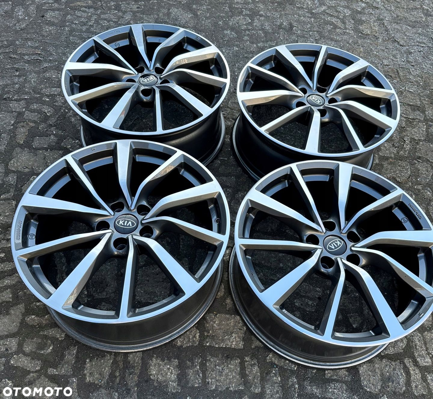 FELGI KIA STINGER 8,5J x2 8J x2 ET 46,5, 34 MAK 5x114,3 19 - 2