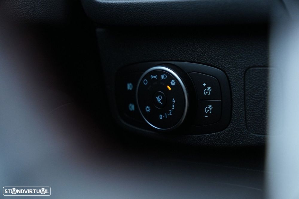 Ford Focus 1.0 EcoBoost MHEV ST-Line - 19