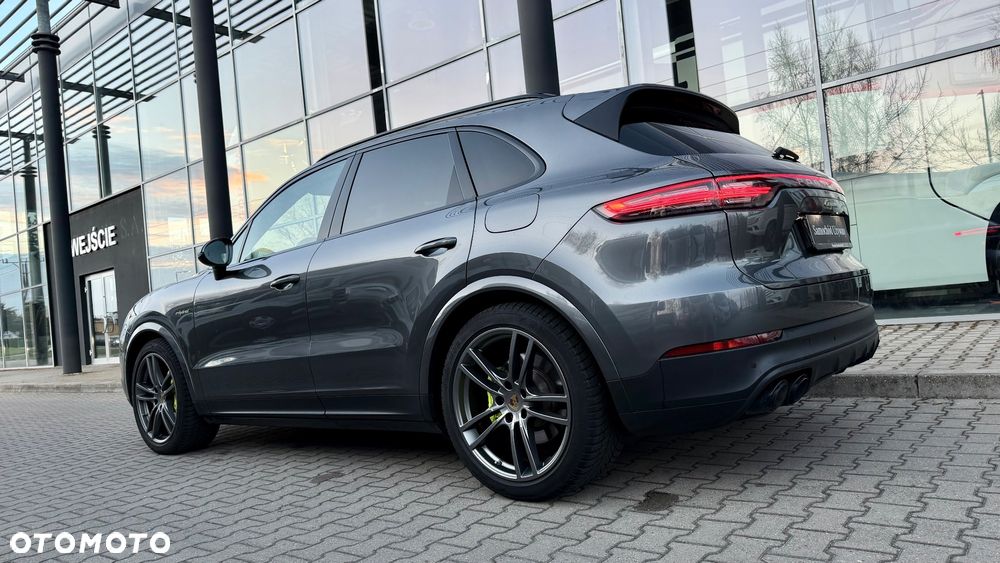 Porsche Cayenne Platinum Edition - 6