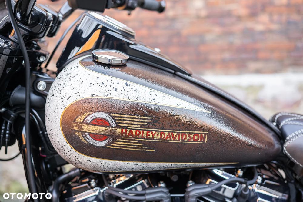 Harley-Davidson Softail Heritage Classic - 20