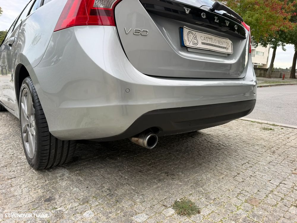 Volvo V60 1.6 D2 Drive Momentum Start/Stop - 25