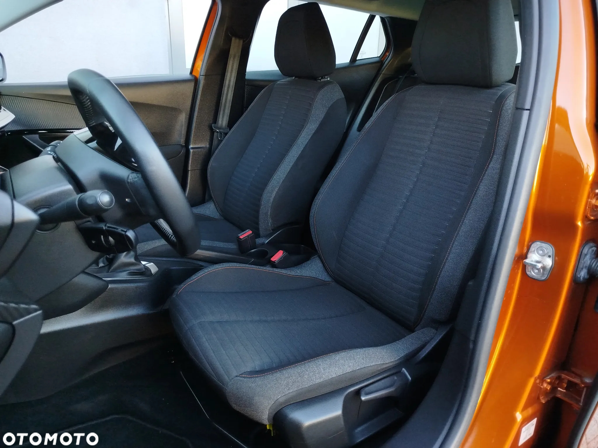 Peugeot 2008 PureTech 100 Stop&Start Allure Pack - 9