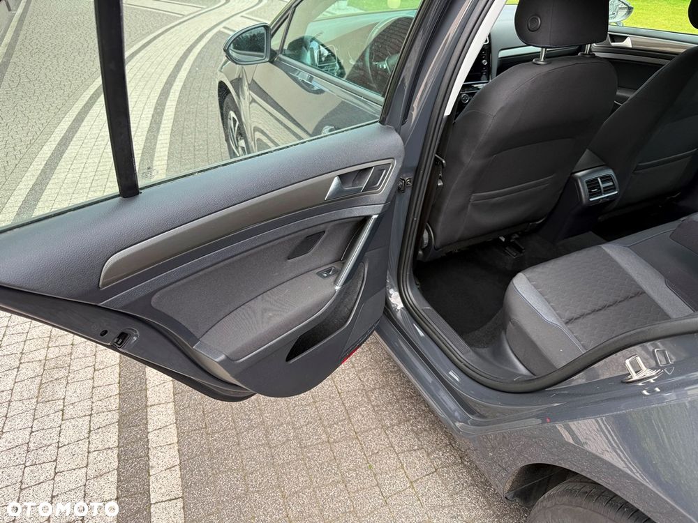Volkswagen Golf 1.0 TSI OPF Comfortline - 17