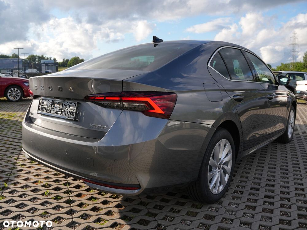 Skoda Octavia 1.5 TSI mHEV Drive Selection DSG - 16