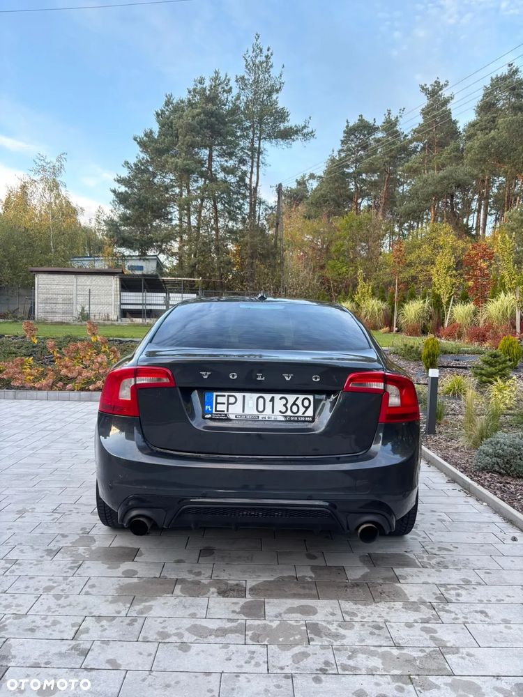 Volvo S60 2012 photo 3