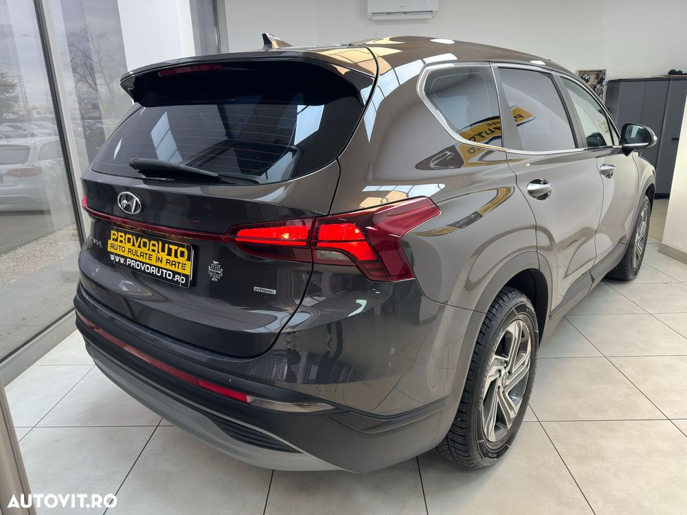Hyundai Grand Santa Fe 2.2 CRDi ISG 4WD Aut. Luxury - 4