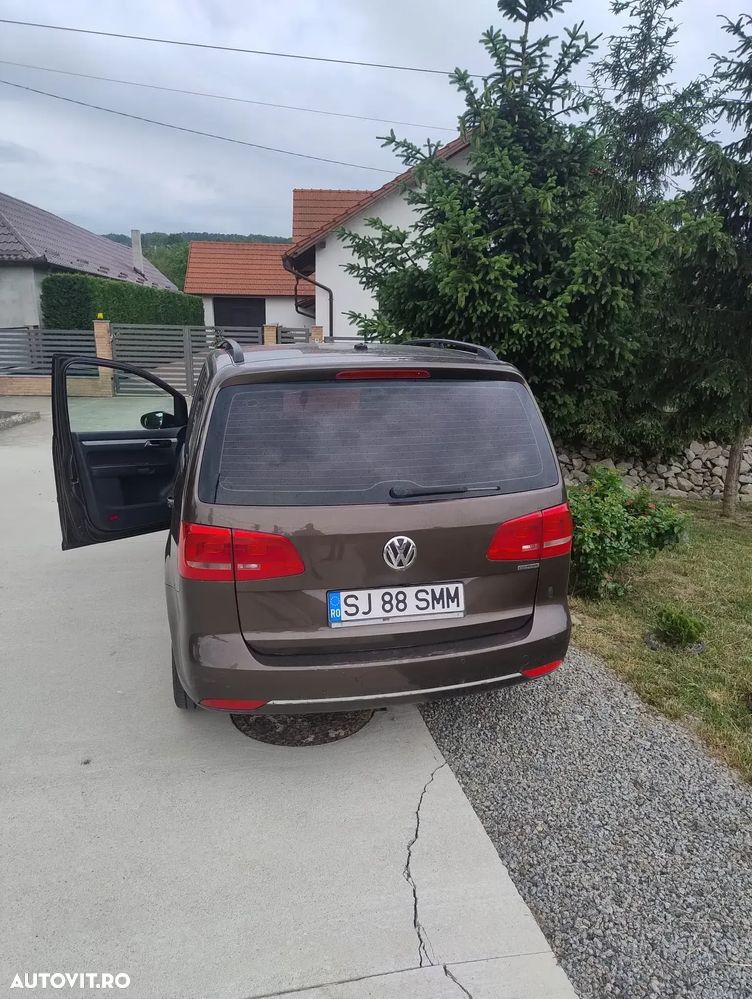 Volkswagen Touran 2.0 TDI DSG Highline - 7