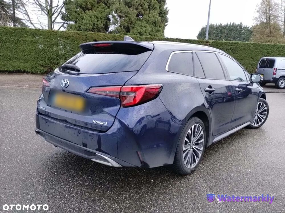 Toyota Corolla - 4
