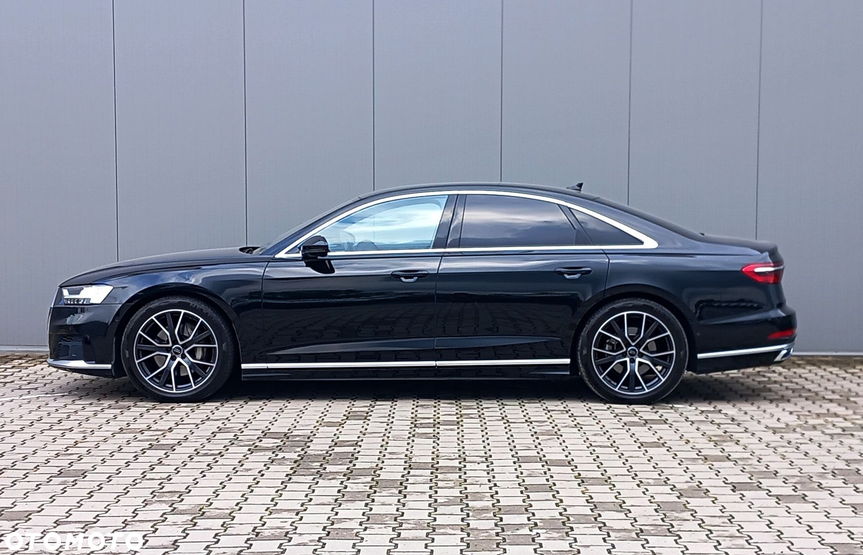 Audi A8 - 2