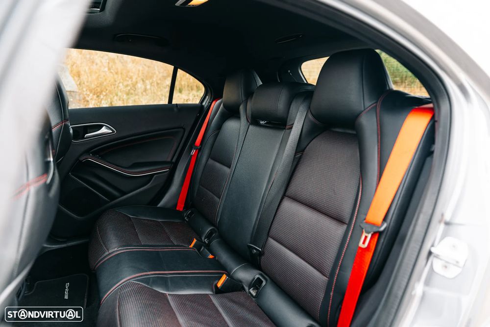 Mercedes-Benz A 45 AMG 4-Matic - 39