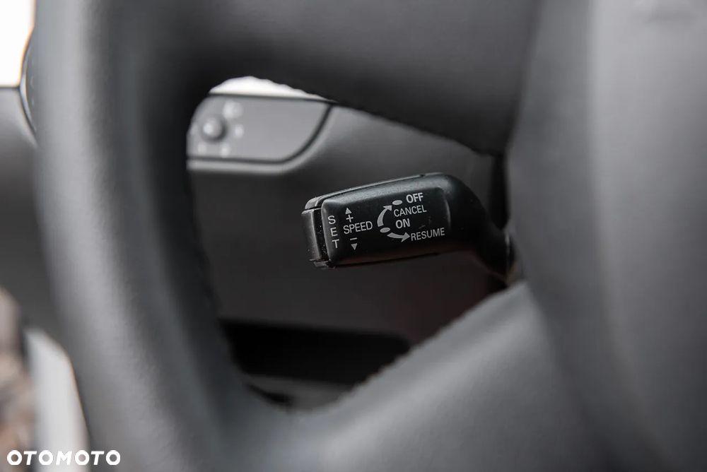 Audi A4 Limousine - 17