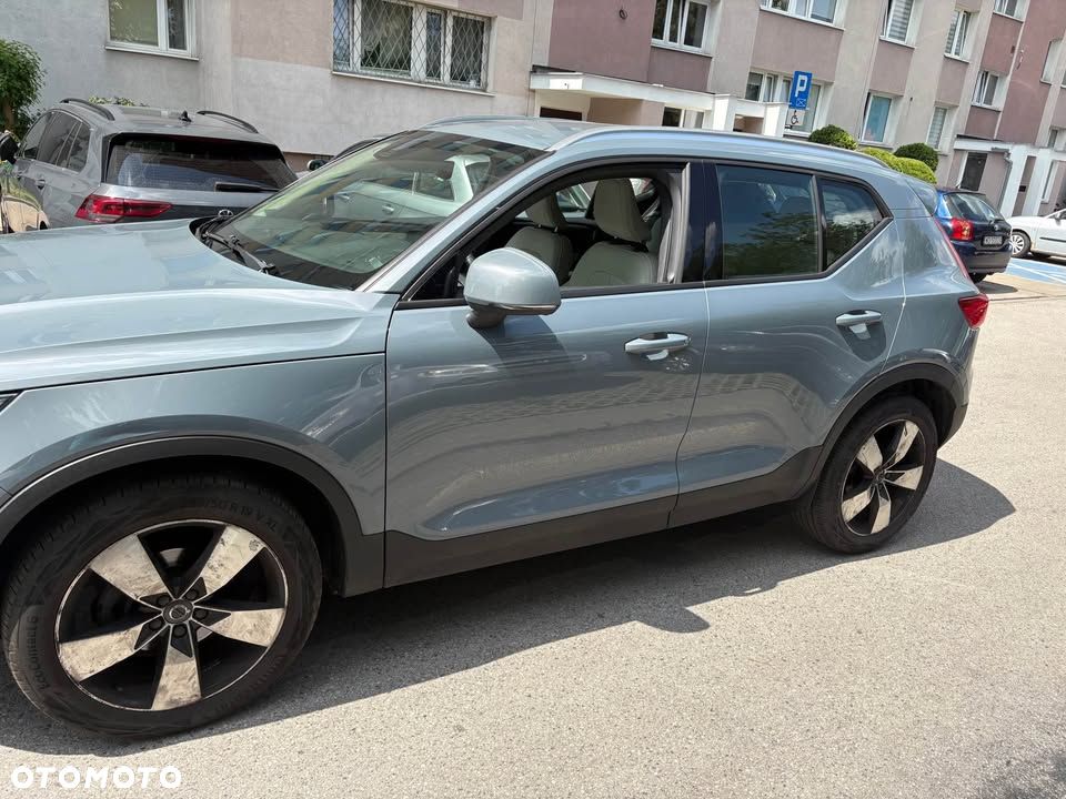 Volvo XC 40 T3 Momentum Pro - 17