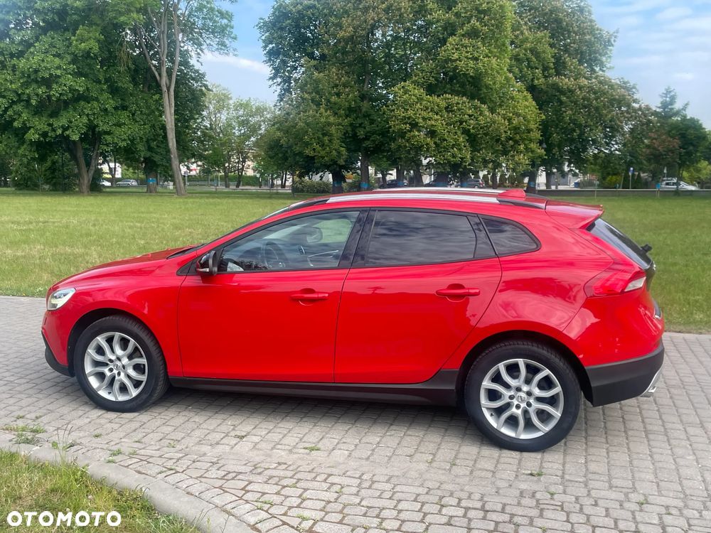 Volvo V40 Cross Country D3 Momentum - 12