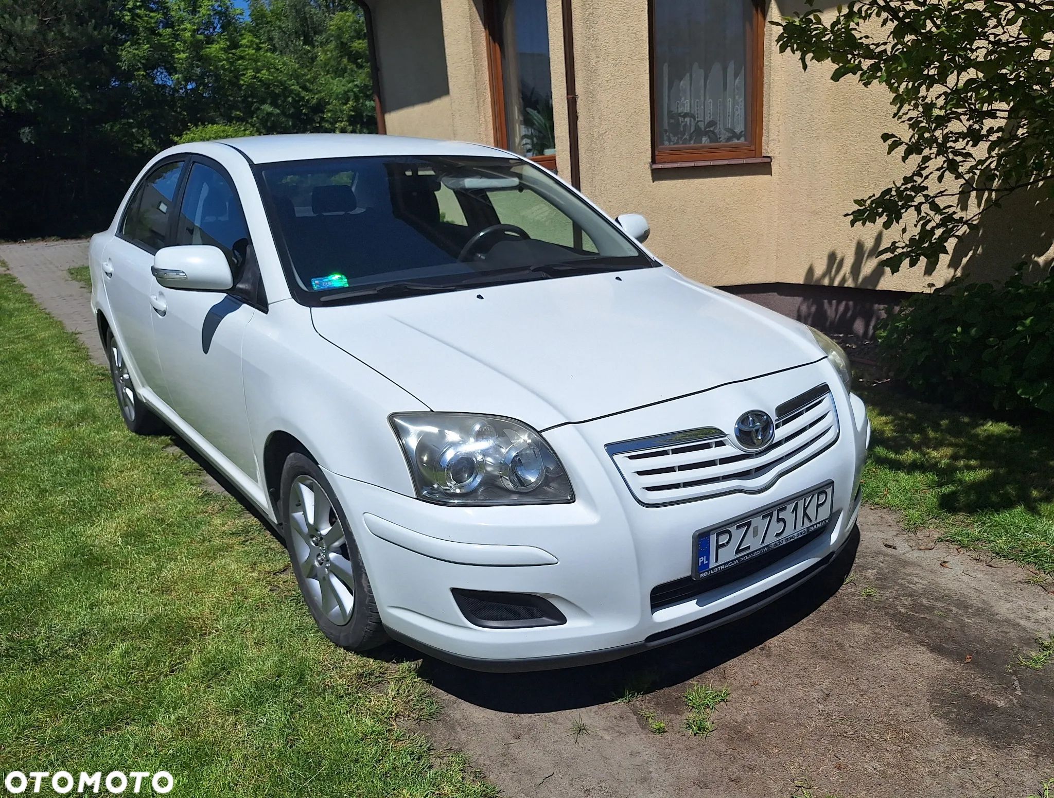 Toyota Avensis 1.8 VVT-i Luna - 1