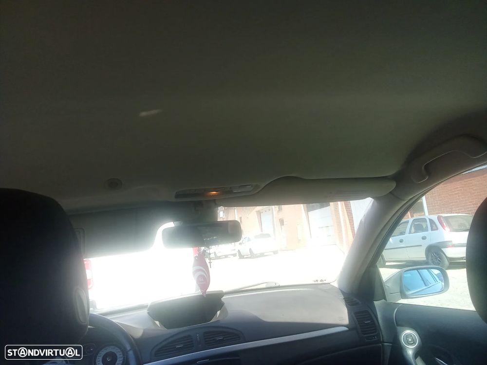 Renault Laguna Break - 31