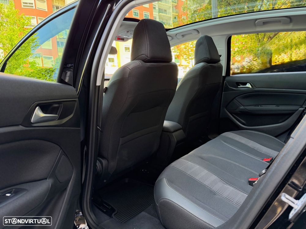 Peugeot 308 1.5 BlueHDi Style EAT8 - 24