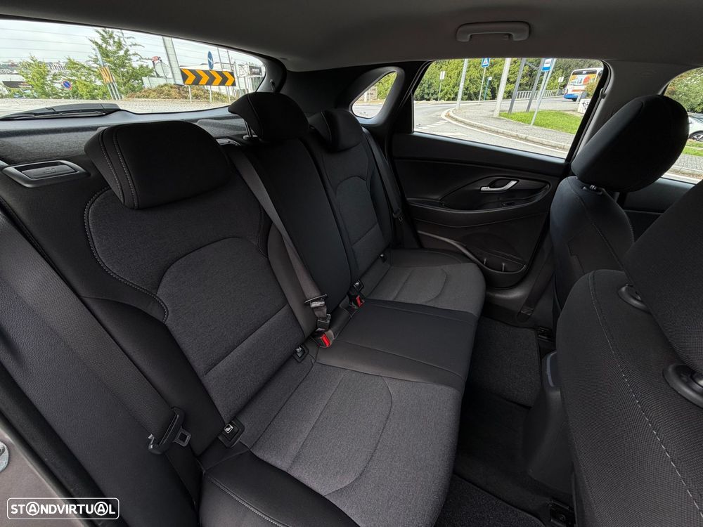 Hyundai i30 1.0 T-GDI 48V-Hybrid Trend - 46
