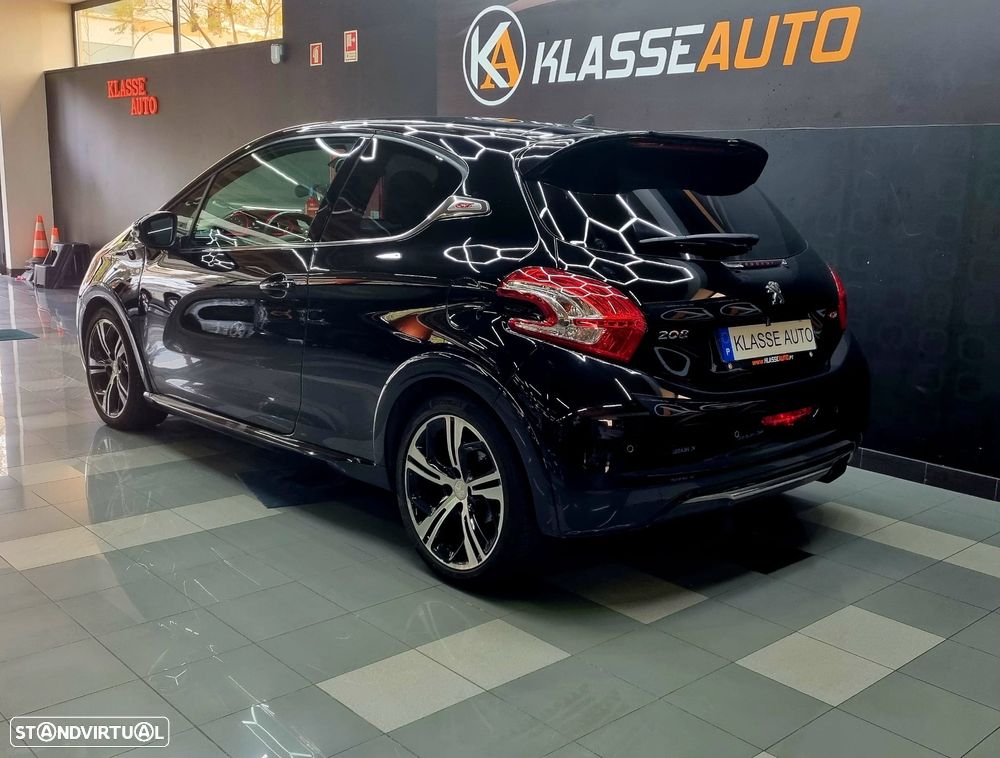 Peugeot 208 GTI 200 THP - 8